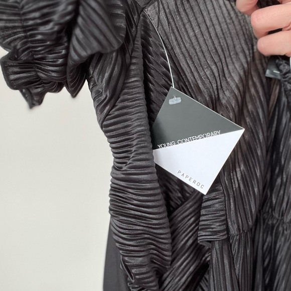 NWT ✨ Ruffled Puff Sleeve Jumpsuit - Picture 4 of 5